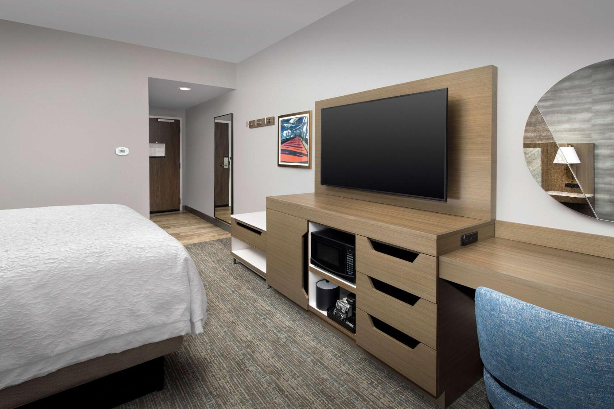 Hampton Inn Boston Logan Airport Chelsea Buitenkant foto